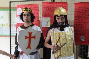 Primera Expo Medieval reúne a estudiantes de Pedagogía en Historia con escolares de La Araucanía