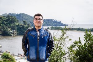 Adiós al completo por completo